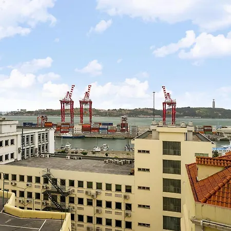 Whome 1-bed W/ River Views Great For D Nomads & R Workers * 리스본